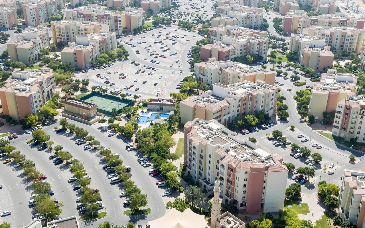 Discovery Gardens apartment buildings and landscaped residential courtyards